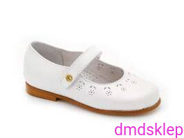 Hiszpańskie dziewczęce obuwie komunijne firmy Pablosky model 354905  rozmiar tylko 25